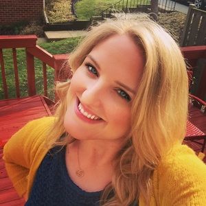 Meet your Posher, Jennifer